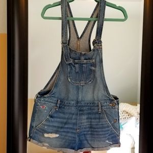 Hollister Denim Overall Shorts- NWOT